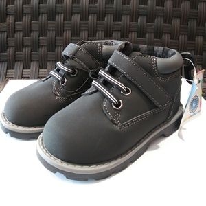 Toddler Boys Black Boots Velcro Size 6
